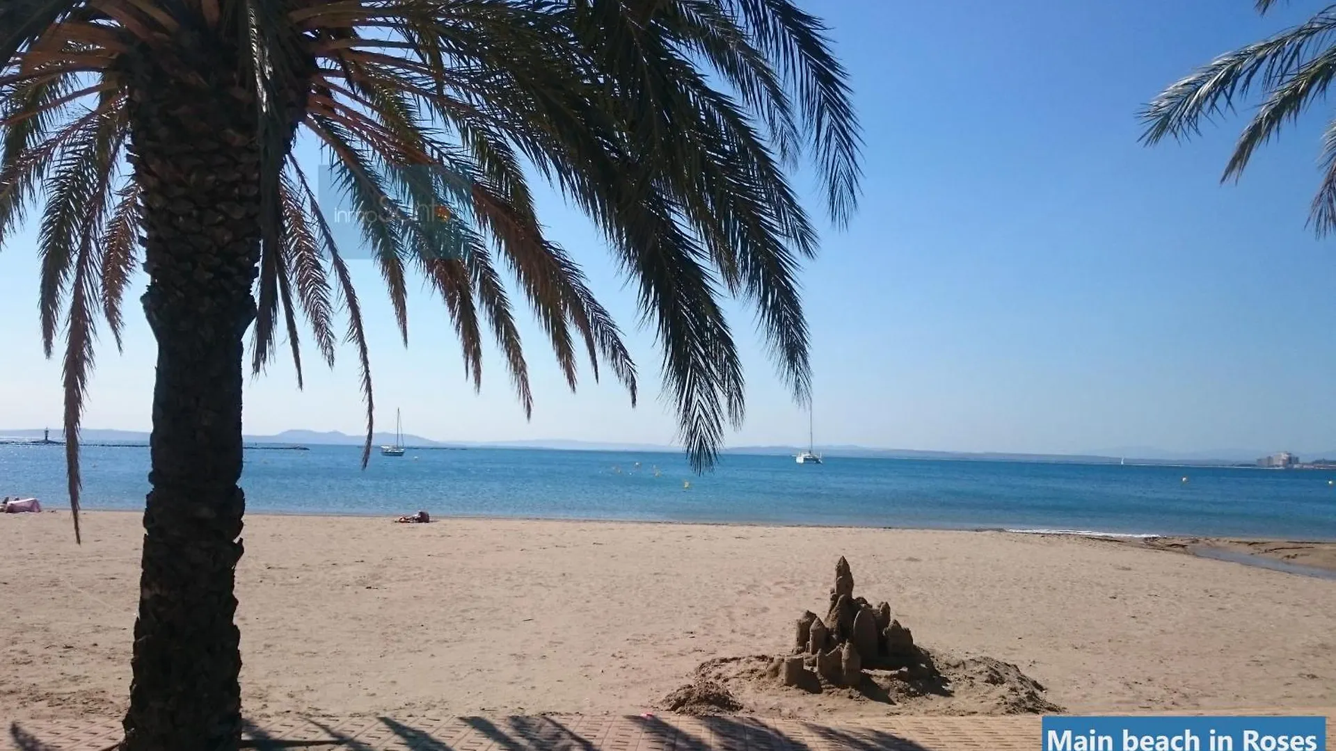 Schoene Wohnung Mit Terrasse Und Pool Nahe Dem Strand Und Geschaeften Inmosantos Daniel Tipob Roses Apartment